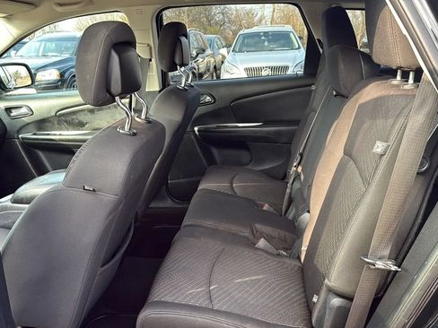 Used 2018 Dodge Journey SE w/ Popular Equipment Group FWD image 6