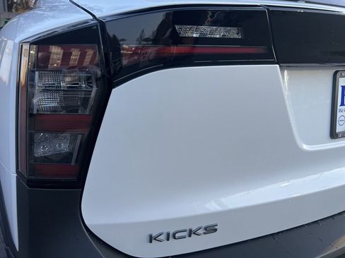 New 2026 Nissan Kicks SR w/ Cold Weather Package AWD/4WD image 16