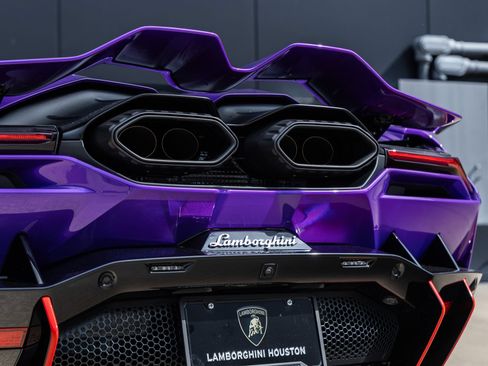 Used 2026 Lamborghini Revuelto AWD/4WD image 14