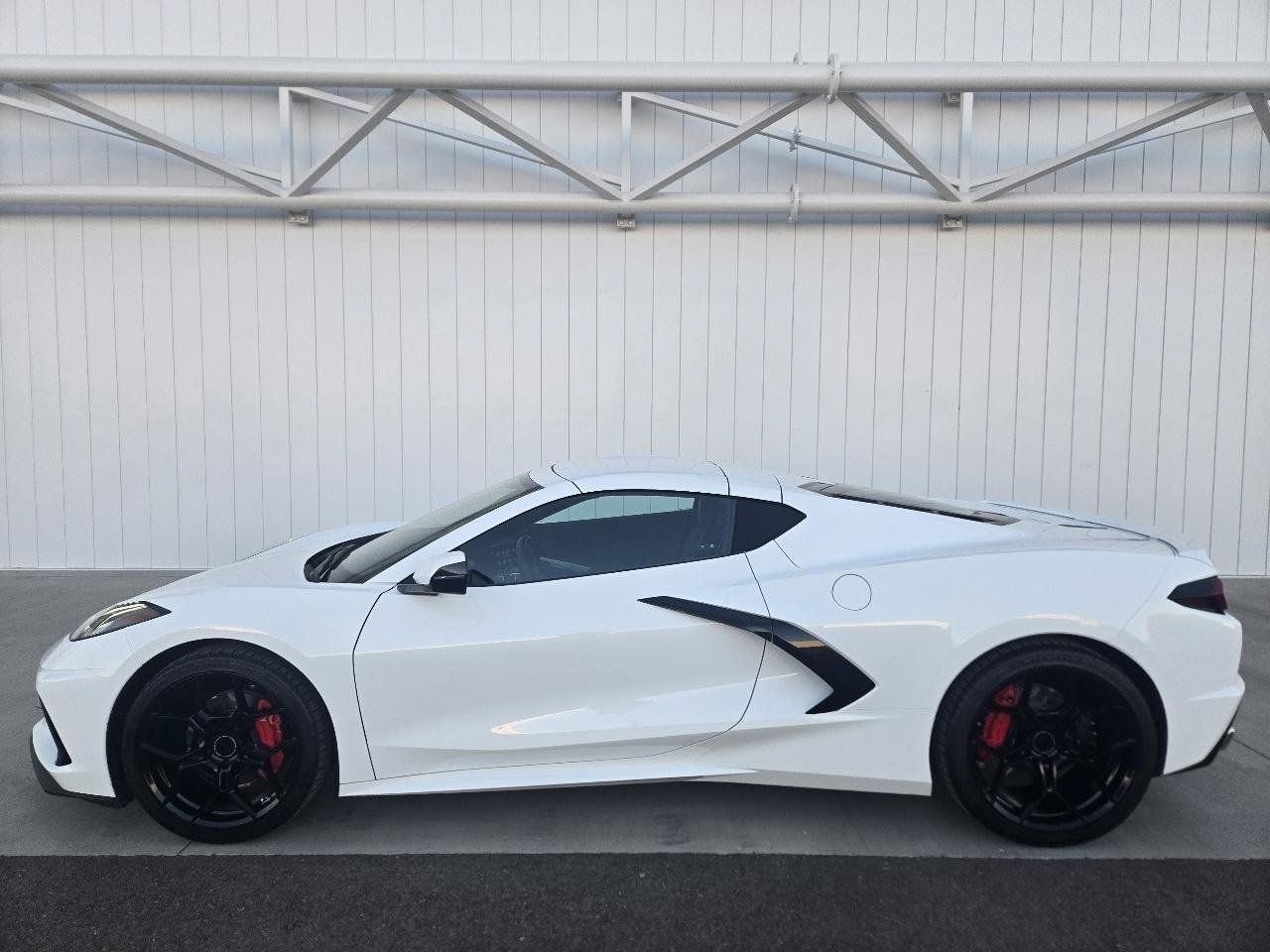 Used 2023 Chevrolet Corvette Stingray Coupe w/ 1LT RWD image 19