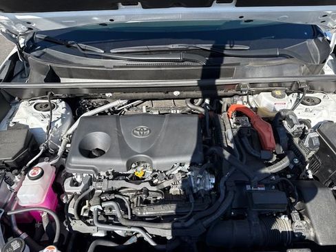 Used 2024 Toyota RAV4 XLE w/ Convenience Package image 31