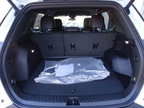 New 2026 Chevrolet Equinox RS image 18