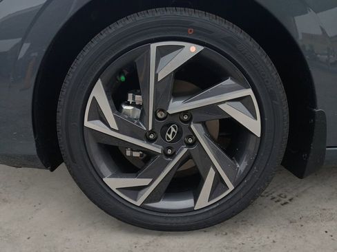 New 2026 Hyundai Elantra Limited FWD image 14