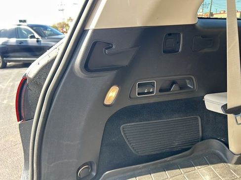 Used 2023 Mercedes-Benz GLS 450 4MATIC image 28