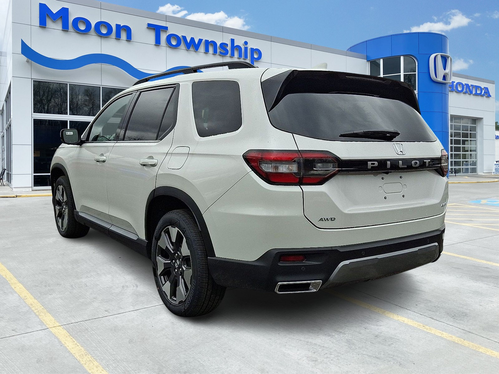 New 2026 Honda Pilot Elite image 4