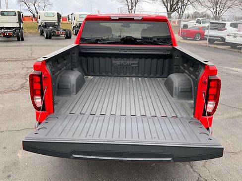 Used 2025 GMC Sierra 1500 Elevation w/ X31 Off-Road Package AWD/4WD image 4