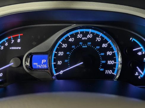 Used 2014 Toyota Sienna XLE FWD image 36
