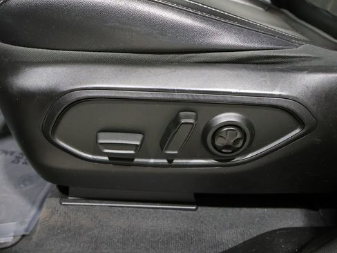 Used 2024 Jeep Grand Cherokee L Laredo AWD/4WD image 11