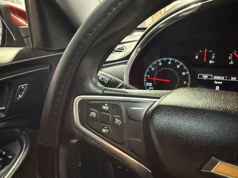 Used 2018 Chevrolet Malibu LT image 14