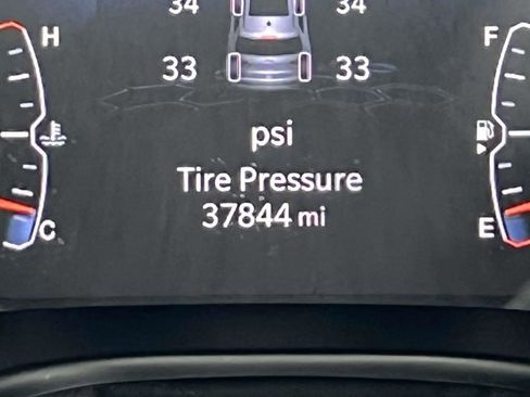 Certified 2022 Jeep Compass Limited image 24