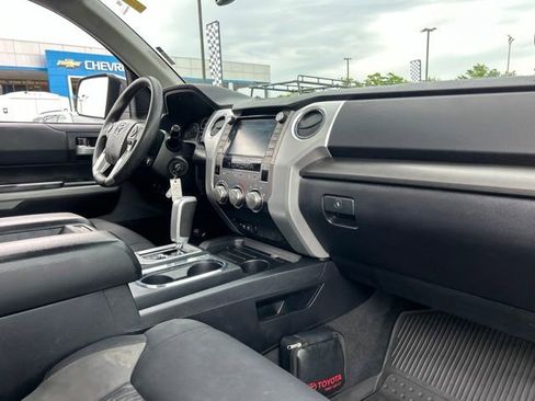 Used 2021 Toyota Tundra SR5 w/ SR5 Upgrade Package RWD image 33