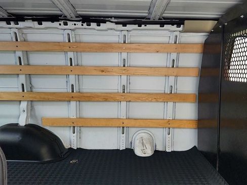 Used 2025 GMC Savana 2500 w/ Driver Convenience Package RWD image 21