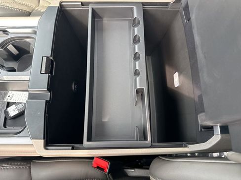 New 2026 Ford F350 Platinum w/ Platinum Plus Package image 40