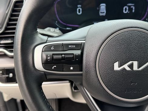 Certified 2024 Kia Sportage EX AWD/4WD image 18