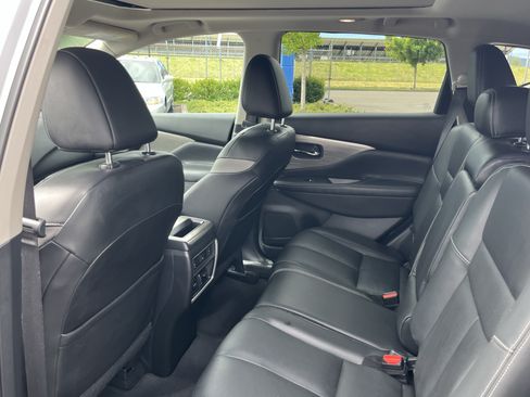 Used 2018 Nissan Murano SL w/ Moonroof Package AWD/4WD image 13
