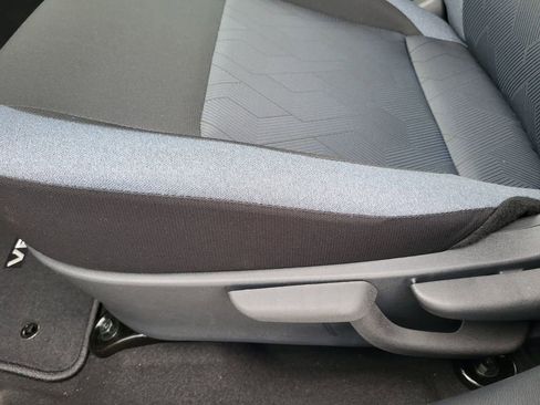 New 2025 Nissan Versa SV w/ Trunk Package FWD image 11