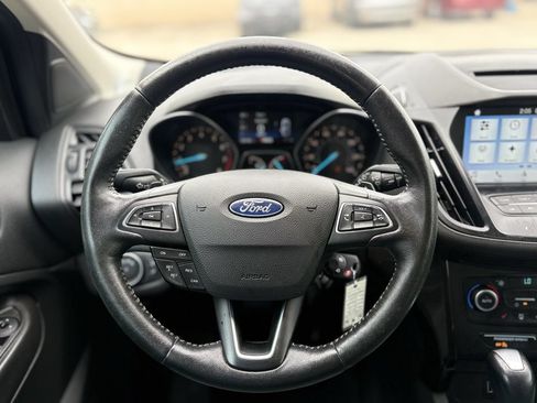 Used 2018 Ford Escape SE w/ SE Sport Appearance Package FWD image 15