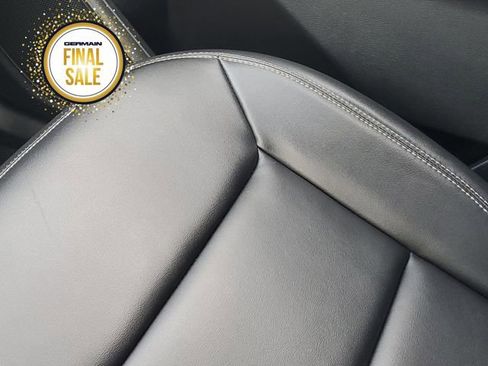 Used 2022 Ford Explorer XLT w/ Equipment Group 202A image 26