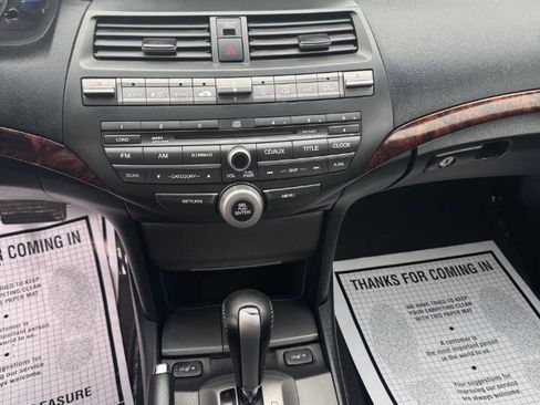 Used 2010 Honda Crosstour EX-L image 9