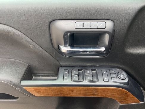 Used 2017 Chevrolet Silverado 1500 LTZ w/ Sport Package image 10