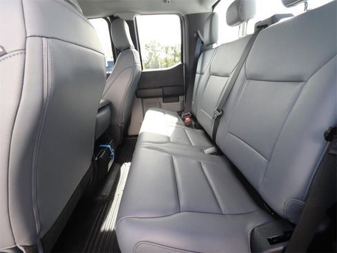 New 2026 Ford F250 XL w/ XL Chrome Package image 10