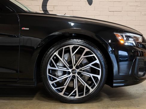 Used 2023 Audi A8 L 3.0T w/ Luxury Package image 15