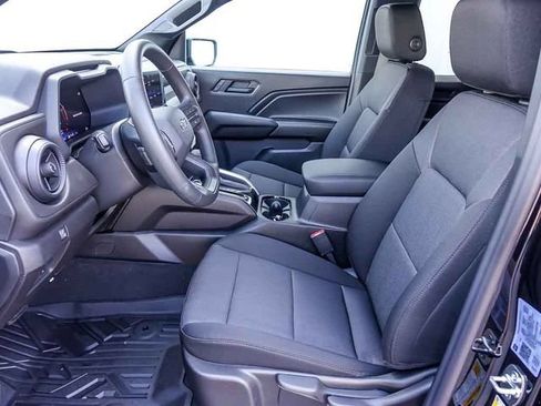 New 2026 Chevrolet Colorado Trail Boss AWD/4WD image 14