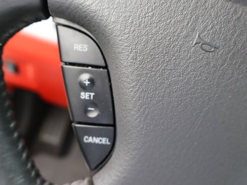 Used 2002 Ford Thunderbird RWD image 18