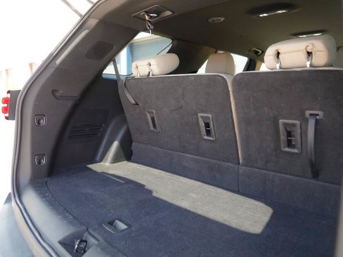 Used 2023 Chevrolet Traverse LS AWD/4WD image 22