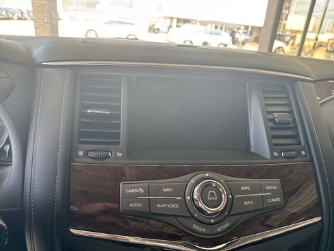Used 2019 Nissan Armada SL w/ Premium Package image 10