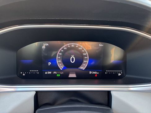 New 2026 Volkswagen Taos SE image 15