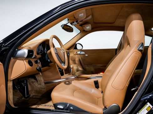 Used 2009 Porsche 911 Carrera 4S image 17