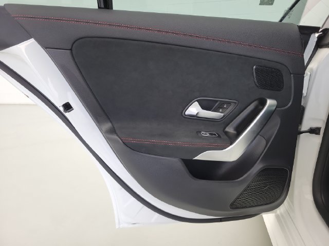 Used 2024 Mercedes-Benz CLA 250 4MATIC image 14