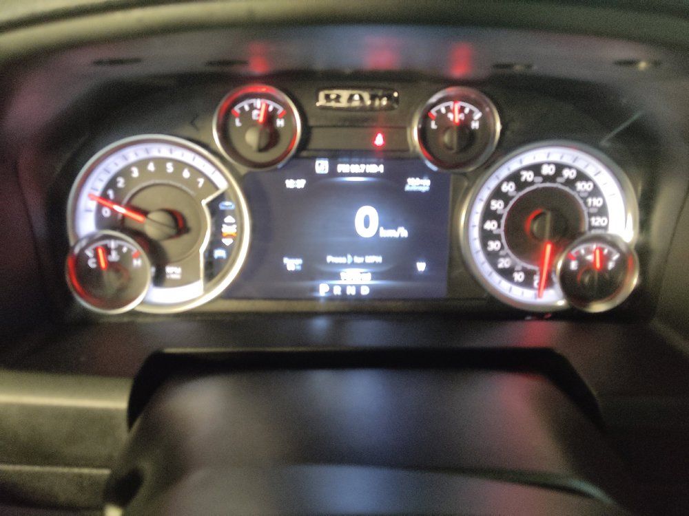 Used 2022 RAM 1500 Classic SLT w/ Electronics Group AWD/4WD image 23
