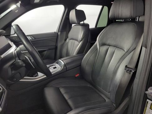 Used 2019 BMW X5 xDrive40i w/ Luxury Seating Package image 14