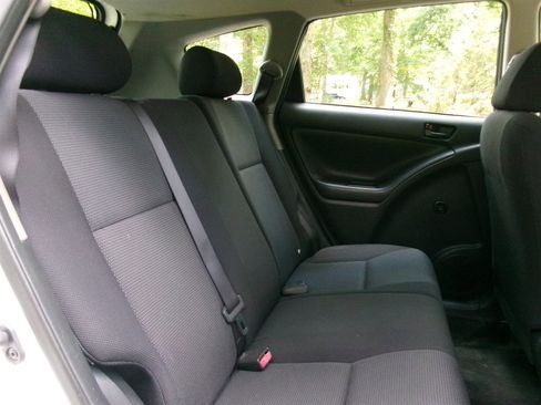 Used 2005 Pontiac Vibe w/ Power Group Value Package FWD image 27
