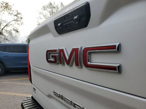 Used 2023 GMC Sierra 1500 SLT w/ SLT Premium Plus Package image 6