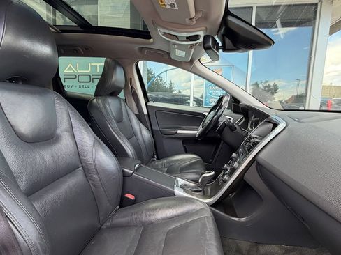 Used 2014 Volvo XC60 T6 AWD/4WD image 12