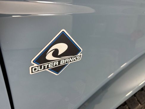 Used 2023 Ford Bronco Outer Banks image 5