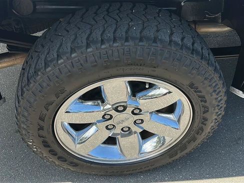 Used 2012 GMC Sierra 1500 SLE w/ Regional Value Package AWD/4WD image 19