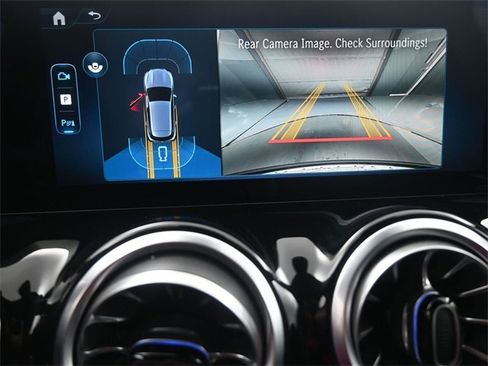 New 2025 Mercedes-Benz GLA 250 image 6