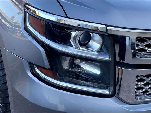 Used 2018 Chevrolet Tahoe Premier AWD/4WD image 27