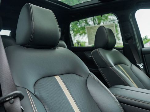 New 2025 MAZDA CX-90 Plug-In Hybrid w/ Premium Plus image 12