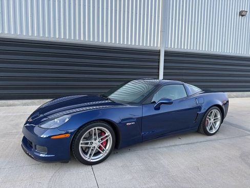 Used 2007 Chevrolet Corvette Z06 w/ Preferred Equipment Group RWD image 1