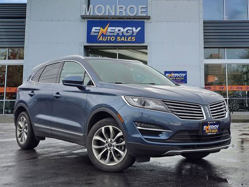 Used 2018 Lincoln MKC Select w/ Select Plus Package image 1