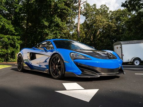 Used 2019 McLaren 600LT RWD image 15