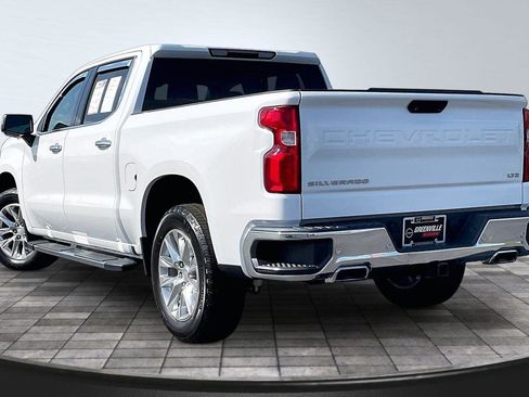 Used 2021 Chevrolet Silverado 1500 LTZ AWD/4WD image 3