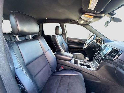 Used 2021 Jeep Grand Cherokee Laredo X image 28