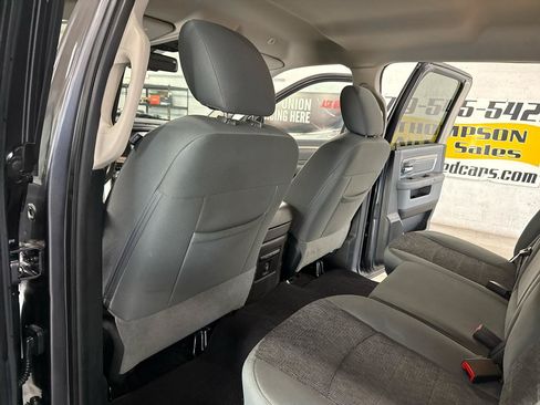 Used 2017 RAM 1500 Big Horn AWD/4WD image 32