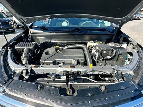 Used 2023 Chevrolet Equinox LS w/ LS Convenience Package image 27